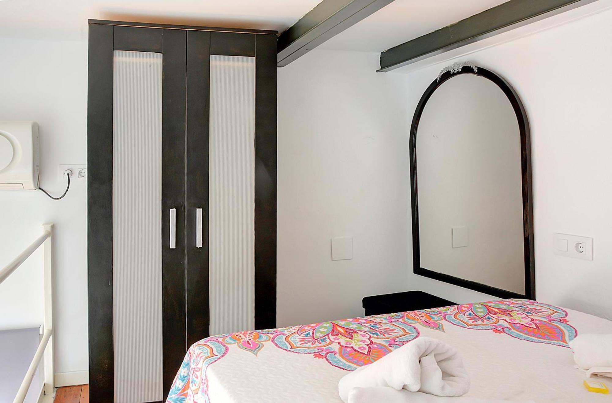 Estudio Plaza De La Encarnacion Севиля Екстериор снимка